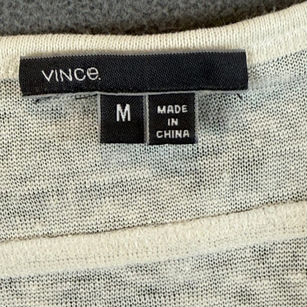 Vince Linen V-Neck T-Shirt Women Medium Off-White Slub Knit Relaxed Coastal Chic - Picture 10 of 11